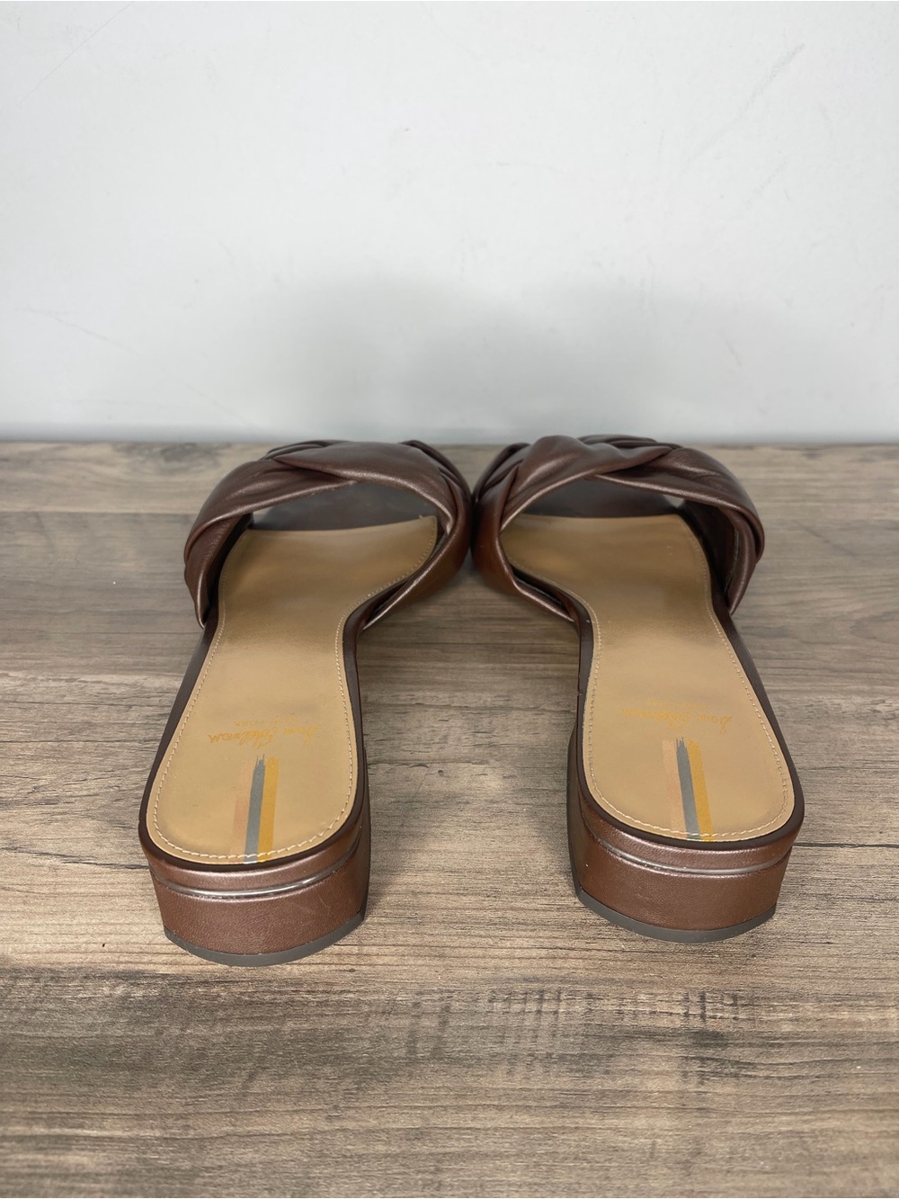 Women’s size 7.5 Sam Edelman Dawson puffed slide sandals - Picture 7 of 8